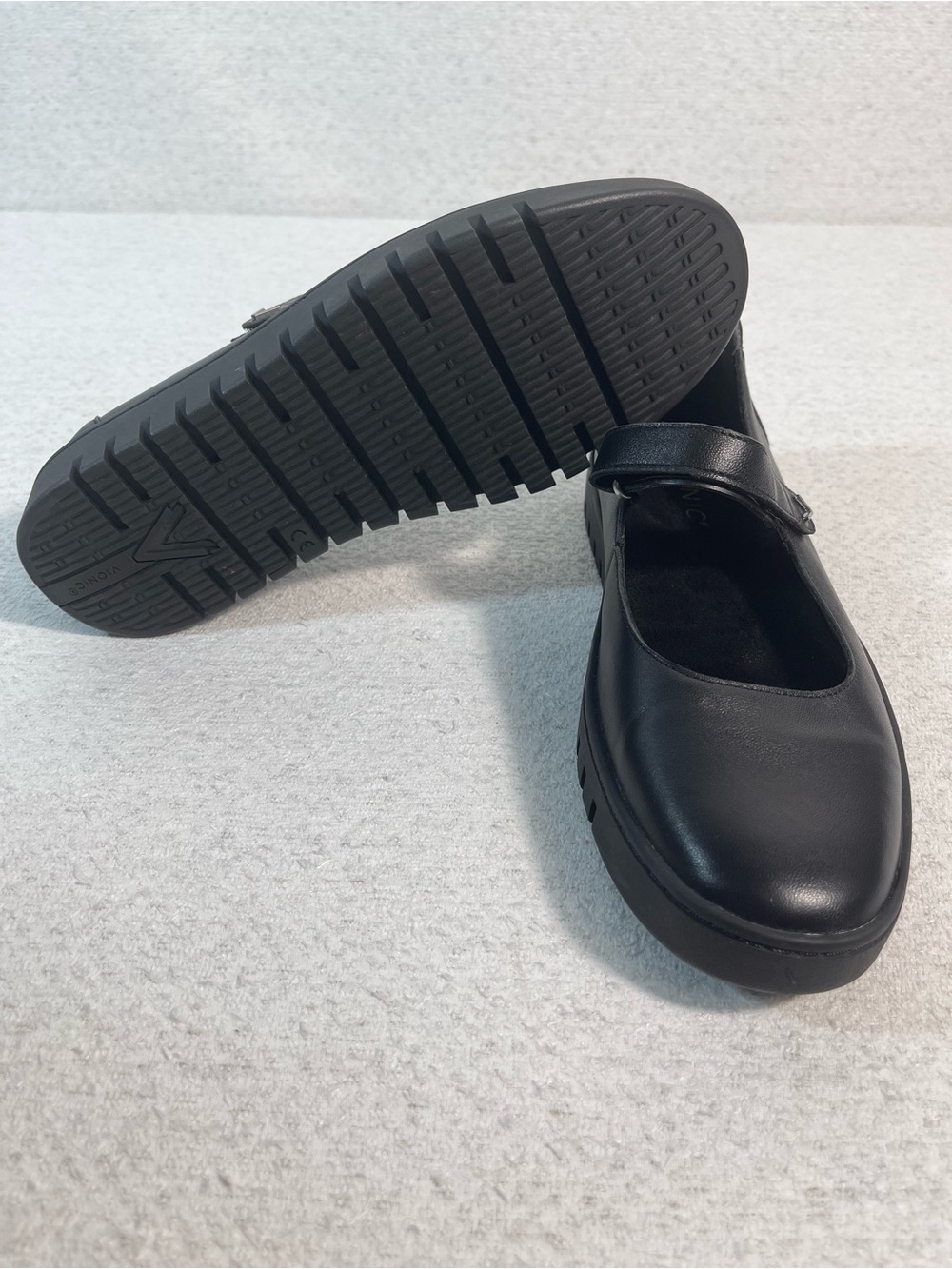 Vionic Uptown Mary Jane Flats With  Adjustable Strap,Black Leather Sz7. SKU#0478 - Picture 3 of 6